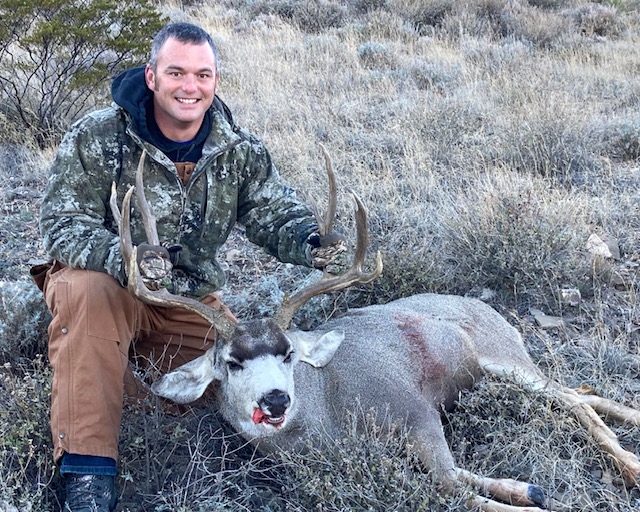 Texas Hunts Slide Six
